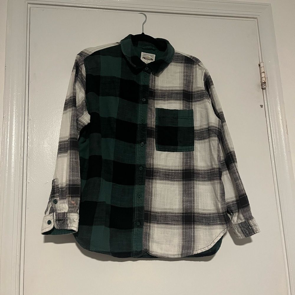 American Eagle‎ 2-Pattern Flannel Shirt | Size M | Button-Up Plaid